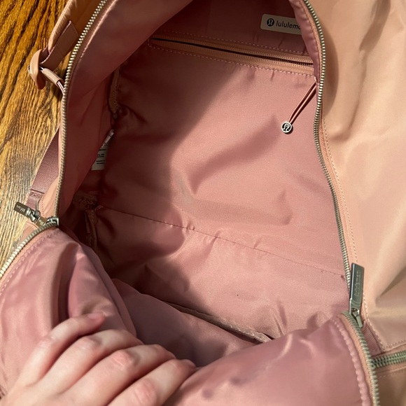 Lululemon City Adventurer Backpack 20 L - Picture 5 of 7